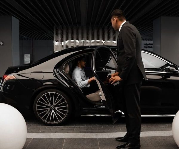 service Luxury mersedes wiht the best driversin Morocco